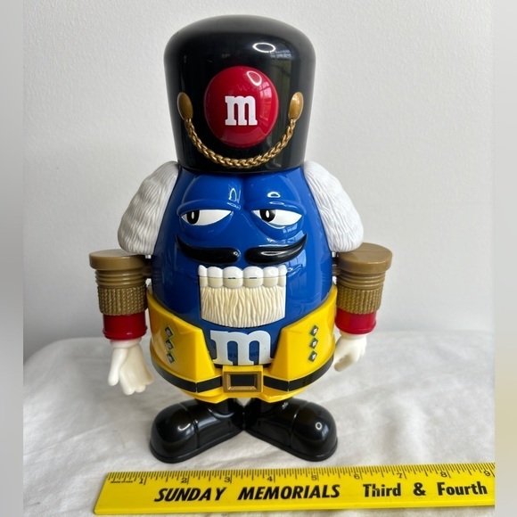 M & M Limited Edition Nutcracker Blue Candy Dispenser Christmas M&M's Holiday - Picture 5 of 12